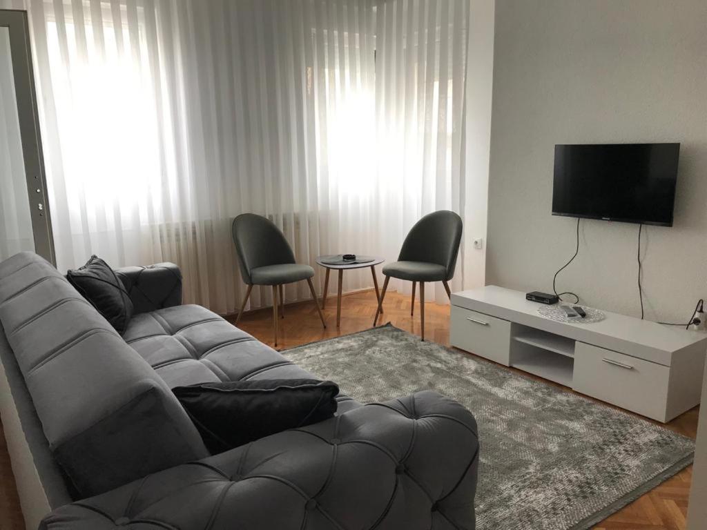 Stan Na Dan Apartman Novi Pazar Kültér fotó